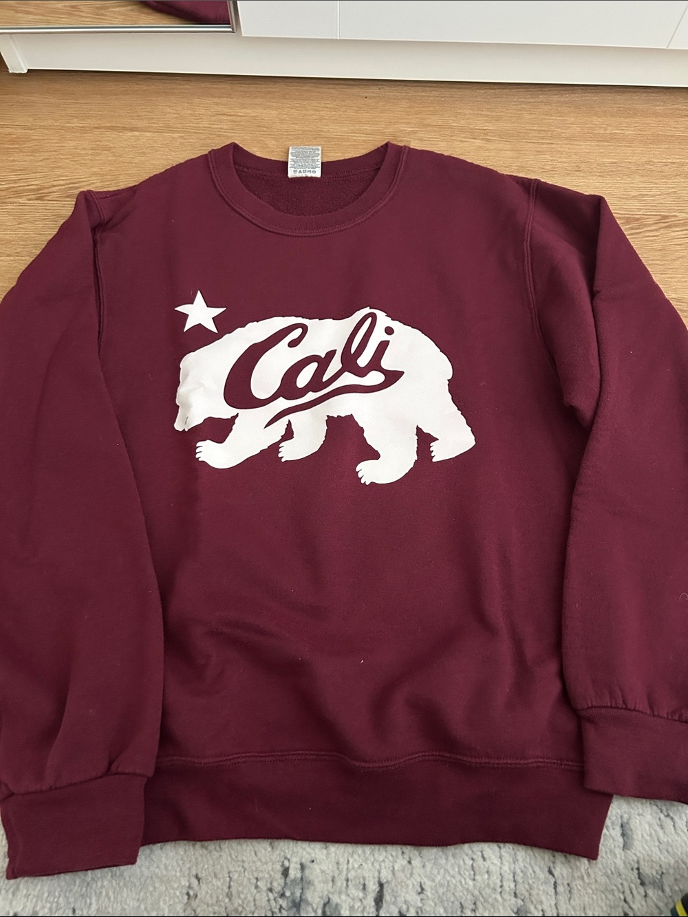 Maroon 'Cali' Bear Graphic Crewneck Sweatshirt -